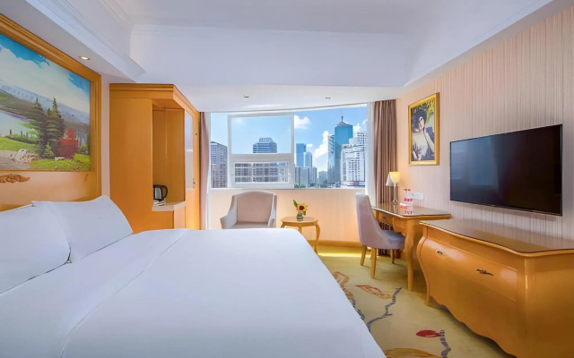 Vienna Hotel Shenzhen Lo Wu Control Point