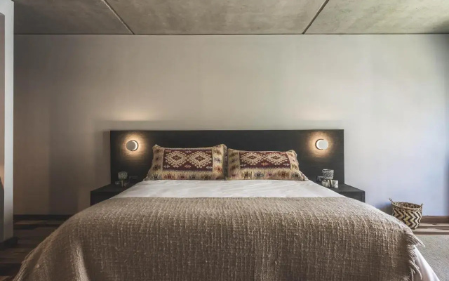 Be House Suites & Spa