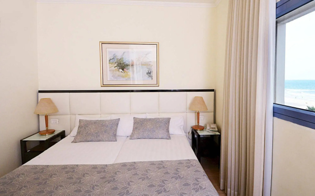Abratel Suites Hotel