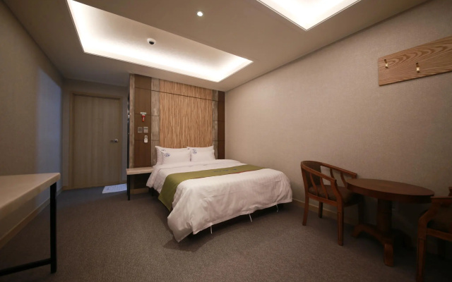 Sansu Hotel
