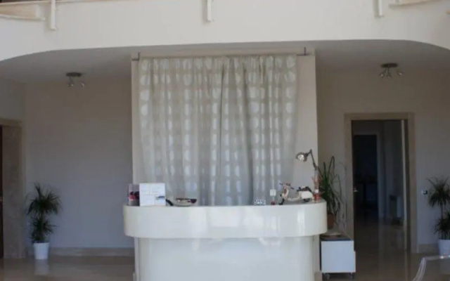Aurelia Palace