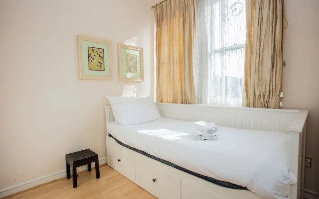 Lovely 2 Bedroom Apartment Near Hyde Park