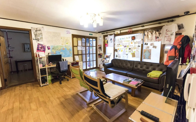 Oasis Guesthouse