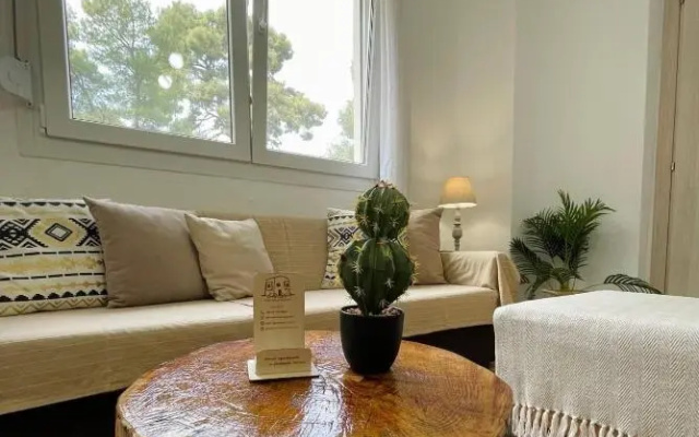 Eden apartment Paliouri with private backyard garden