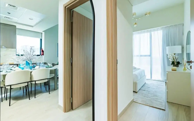 Nasma Luxury Stays - Azizi Riviera 44