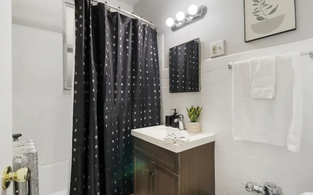 Trendy Studio Apt - Kenwood rep