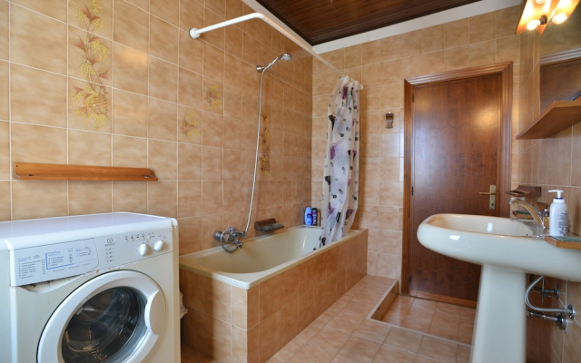 IzzHome Pula Crispi