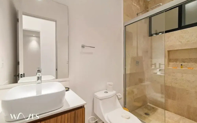 Great Located w Private Pool Fully Equipped Gym