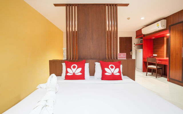 Отель ZEN Rooms Chaofa East Road Таиланд, Бухта Чалонг - отзывы, цены и фото номеров - забронировать отель ZEN Rooms Chaofa East Road онлайн вид на фасад