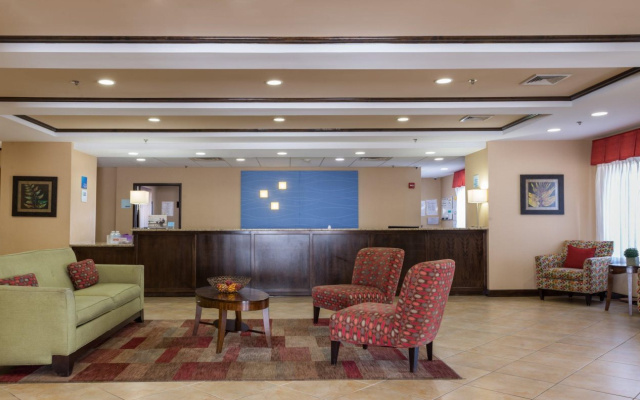 Holiday Inn Express Hartford – Newington, by IHG
