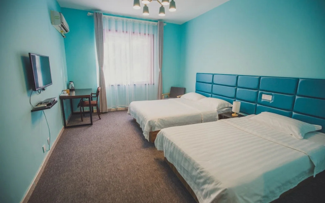 White Horse Times Hotel