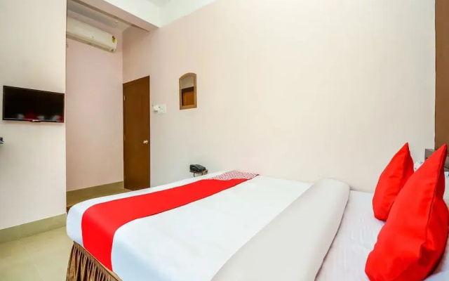 OYO 41030 Palacia Inn