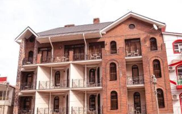Гостиница BoNaMi Hotel в Анапе отзывы, цены и фото номеров - забронировать гостиницу BoNaMi Hotel онлайн Анапа вид на фасад