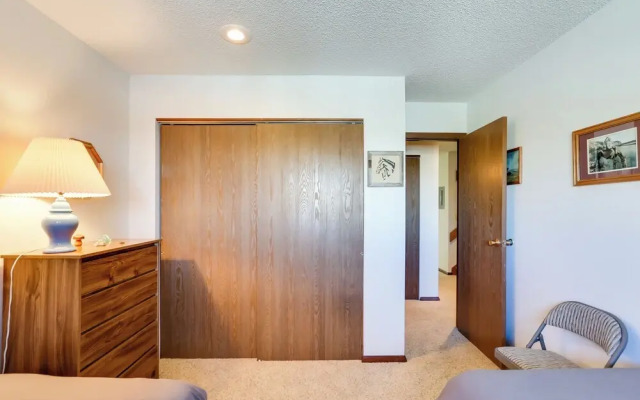 Fraser Mountain Retreat w/ Community Amenities!