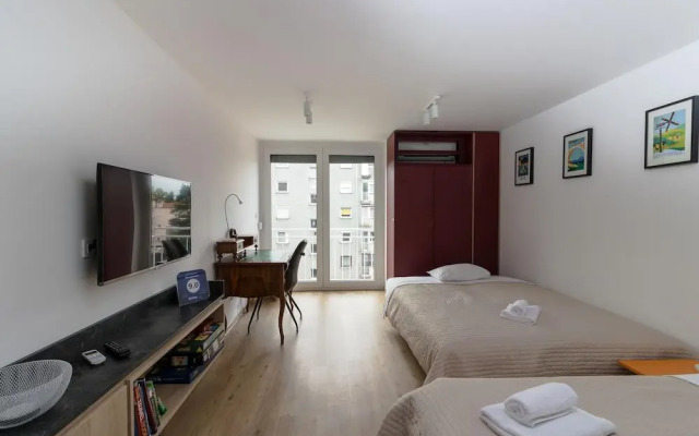 Jojo Apartment