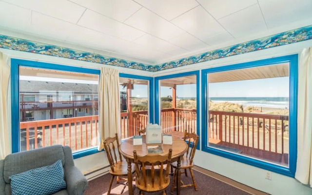 Getaway Oceanfront Lodging - 2 Br Condo