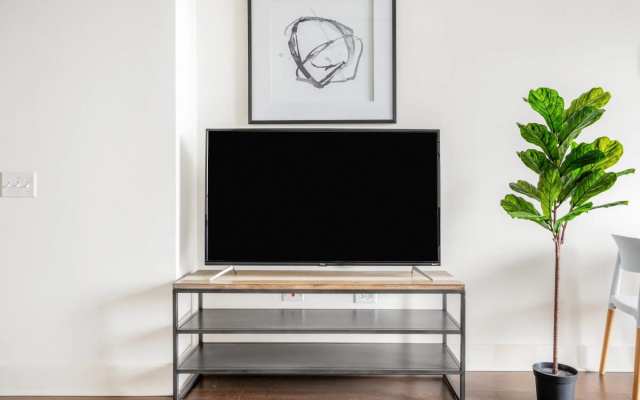 Chicago | Upscale Studio South Loop Apartment
