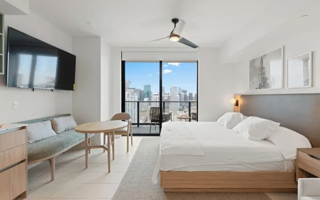 Prime Downtown Location Luxury Studio