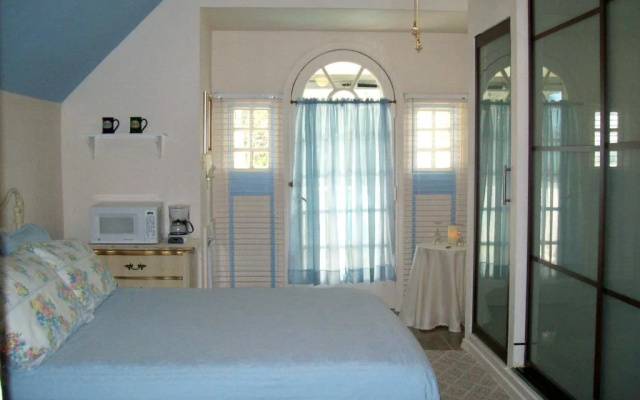 Baker St. Harbour Waterfront Bed and Breakfast