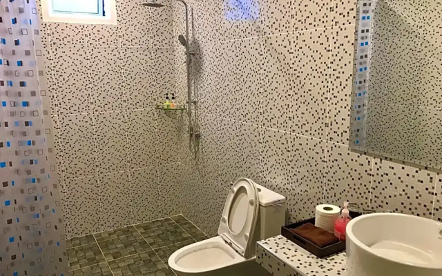 Aly’s house