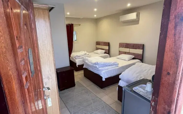 Sami pyramids inn