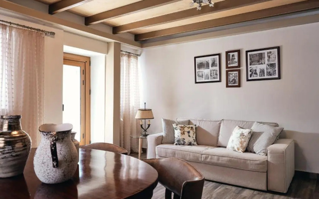 Joya Village House