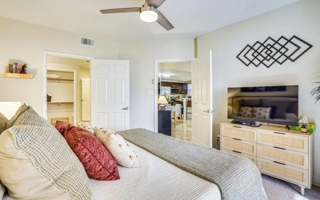 Family-friendly Condo w/ Pool Access in Phoenix!