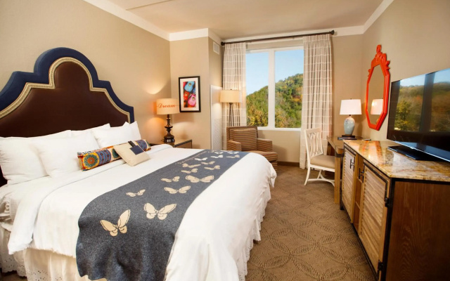 Dollywood's DreamMore Resort