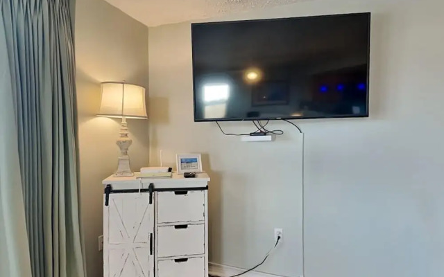 Ocean Breeze West by Luxury Gulf Rentals