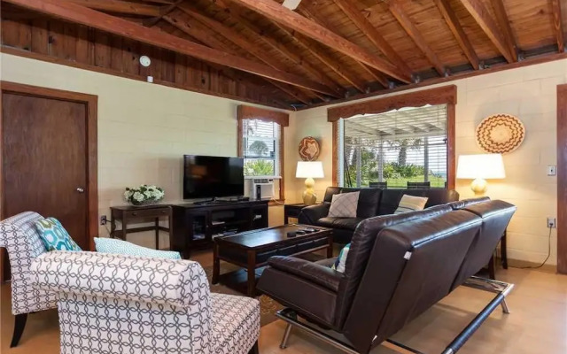 Seashell - Three Bedroom Home