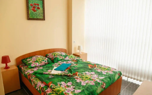 Grand Hostel