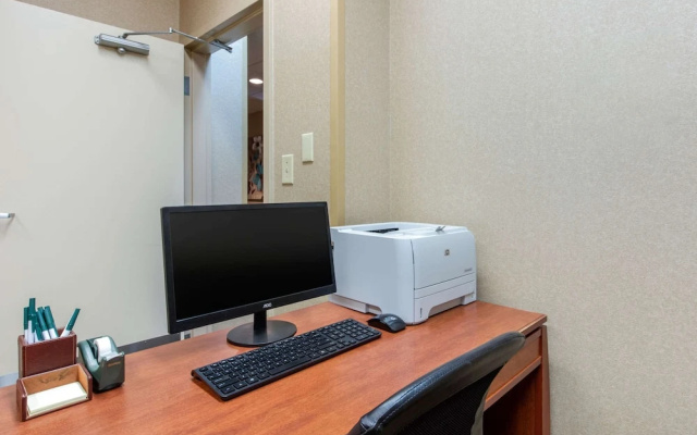 Comfort Inn & Suites