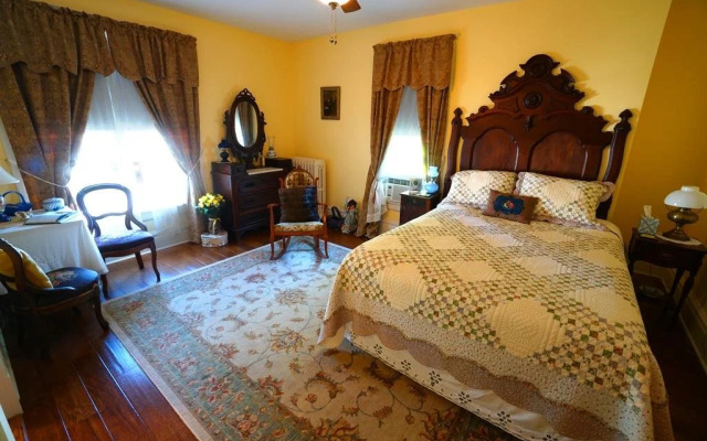 Rose Heart Inn