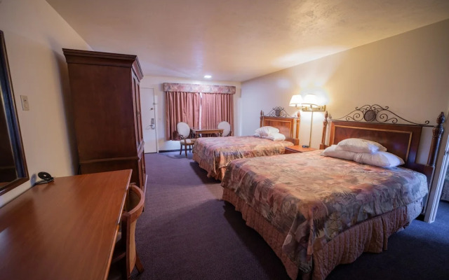 Clover Creek Inn