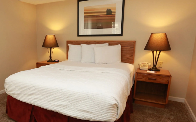Sterling Hotel and Suites