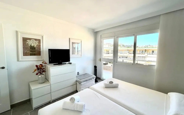 Beachfront Apartment in La Carihuela