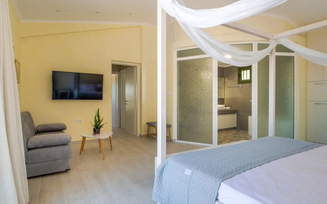 Arktos Sunset Villa