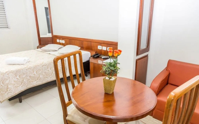 Uberpalace Hotel