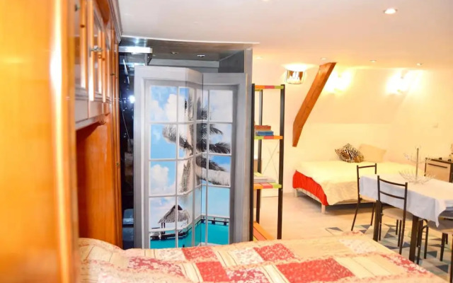 Studio in Pont-croix, With Wifi - 5 km From the Beach