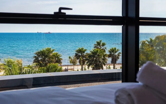 Marina Luxury Suite 102 Sea View