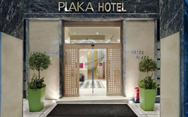 Отель Plaka