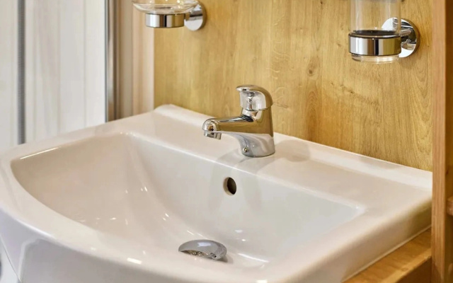 Host Stay Little Gem Lodge