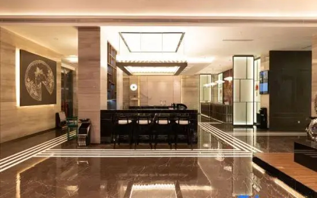 Shencheng International Hotel (Xinyang New Shiba Avenue)