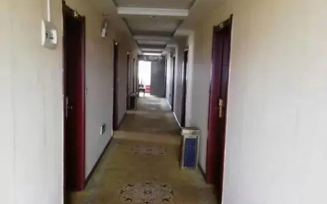 Jinzhu Business Hotel, Yuxi
