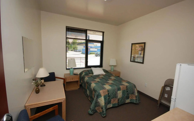 Sockeye Inn