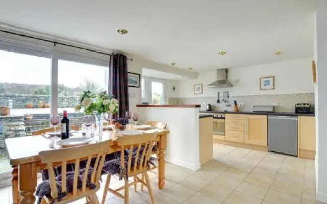 3 Tyn Llan