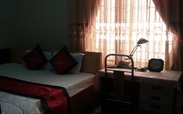 Phung Hoang Hotel