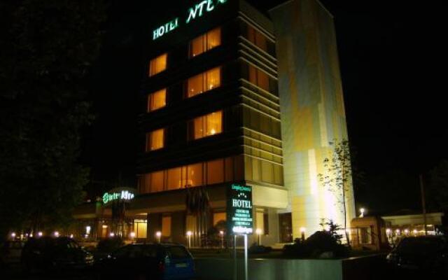 Hotel Inter Zimnicea Свиштов вид на фасад