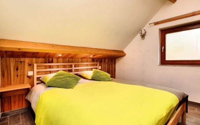 Luxurious Holiday Home in Beauraing with Sauna