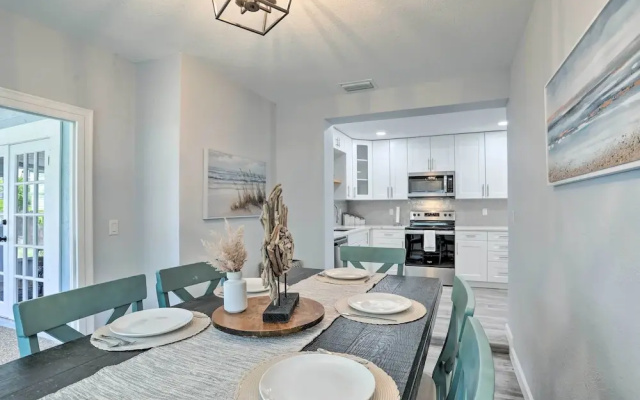 Breezy Largo Getaway - 5 Minutes to Beach!
